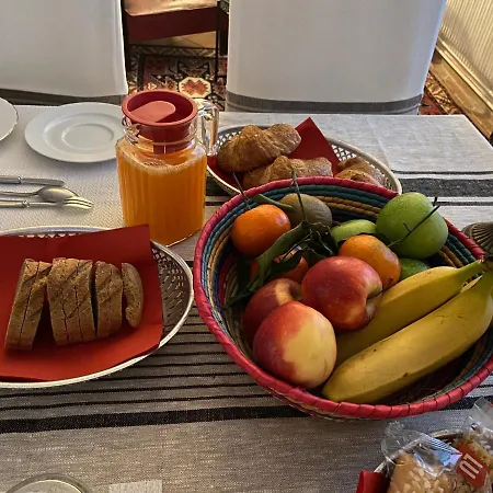 Maison Amoraina לינה וארוחת בוקר Ascarat