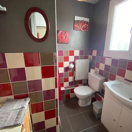 Maison Amoraina לינה וארוחת בוקר Ascarat