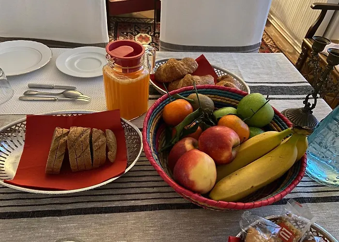 Maison Amoraina 住宿加早餐酒店 Ascarat